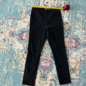 Old Navy- Rockstar- Extra High Rise - Super Skinny- Secret Slim Pockets